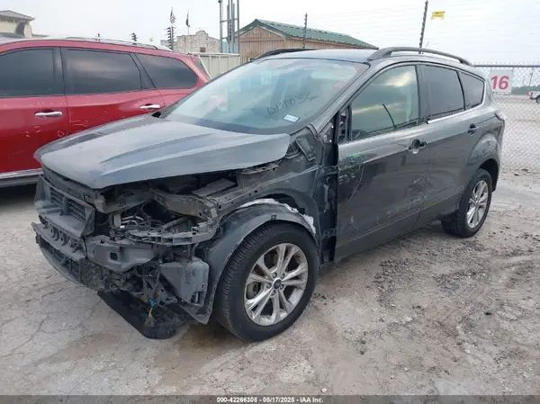 1FMCU0GD3JUD19036 2018 FORD ESCAPE - Image 2
