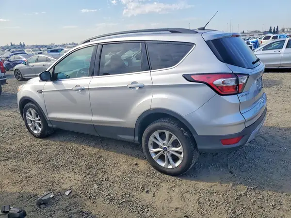 1FMCU0GD3JUD23037 2018 FORD ESCAPE - Image 2