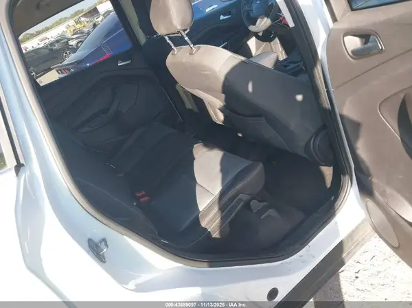 1FMCU0GD3JUD31008 2018 FORD ESCAPE - Image 8