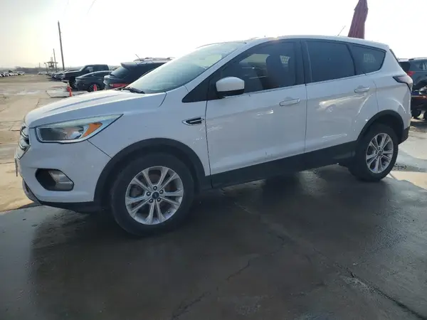 1FMCU0GD3JUD61139 2018 FORD ESCAPE - Image 1