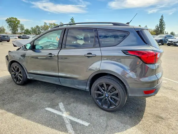 1FMCU0GD3KUA25069 2019 FORD ESCAPE - Image 2