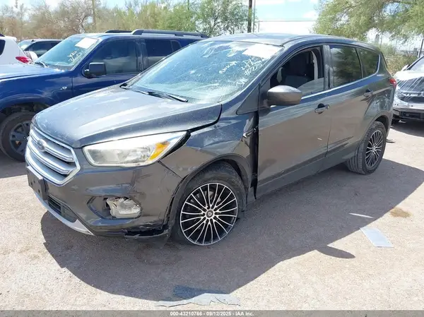 1FMCU0GD3KUA42275 2019 FORD ESCAPE - Image 2