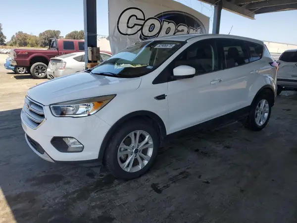 1FMCU0GD3KUA64776 2019 FORD ESCAPE - Image 1