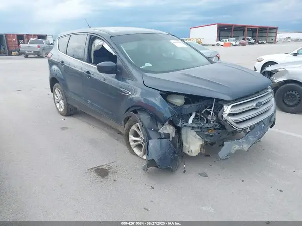 1FMCU0GD3KUB10932 2019 FORD ESCAPE - Image 1