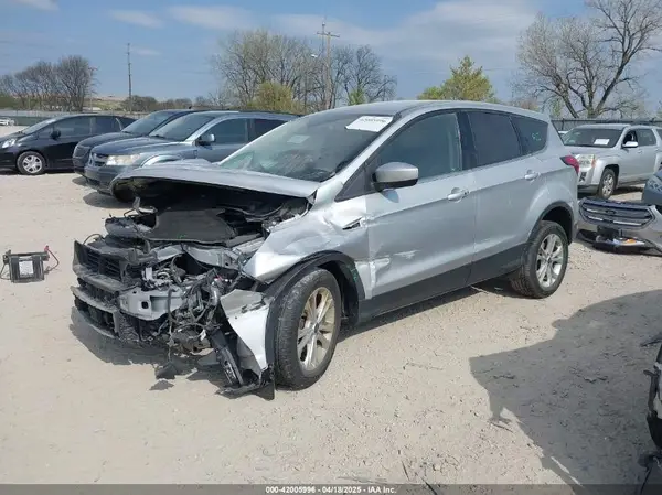 1FMCU0GD3KUB11627 2019 FORD ESCAPE - Image 2