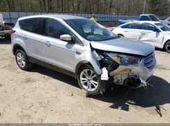 1FMCU0GD3KUB19632 2019 FORD ESCAPE