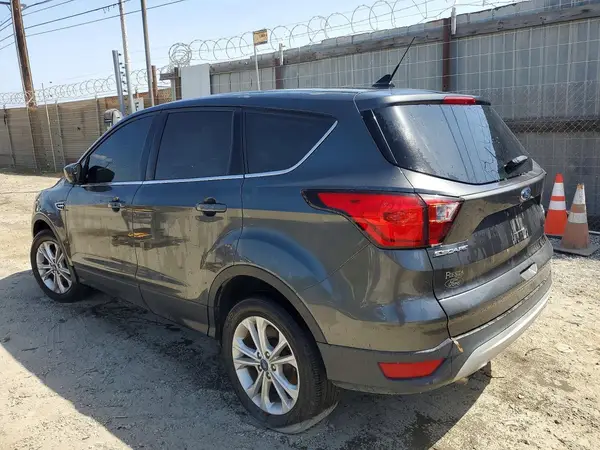 1FMCU0GD3KUB62674 2019 FORD ESCAPE - Image 2