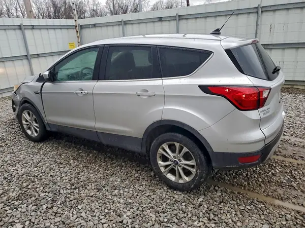 1FMCU0GD3KUB64425 2019 FORD ESCAPE - Image 2