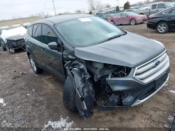 1FMCU0GD3KUB87381 2019 FORD ESCAPE - Image 1