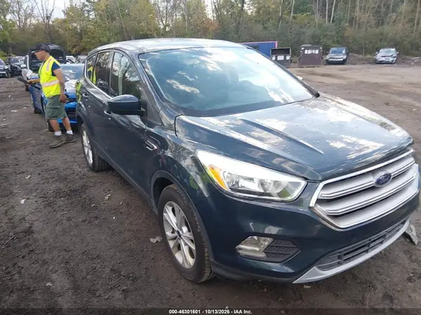 1FMCU0GD3KUC48972 2019 FORD ESCAPE - Image 1