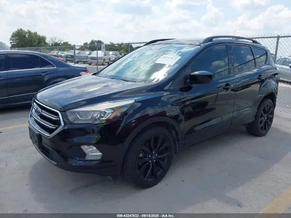 1FMCU0GD3KUC52407 2019 FORD ESCAPE - Image 2