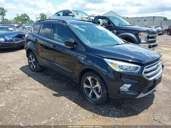 1FMCU0GD4HUA21640 2017 FORD ESCAPE - Image 1