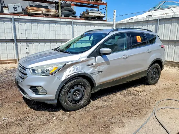 1FMCU0GD4HUA32671 2017 FORD ESCAPE - Image 1