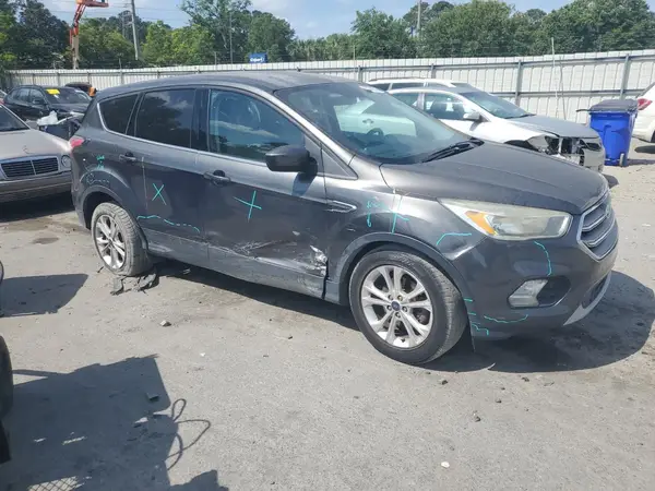 1FMCU0GD4HUA40432 2017 FORD ESCAPE - Image 1