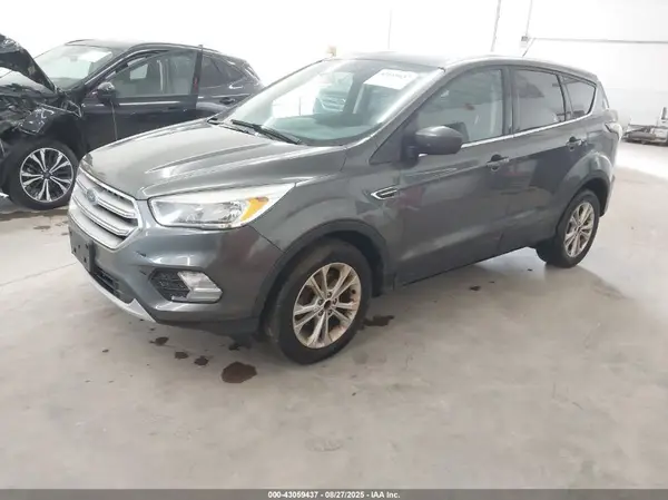 1FMCU0GD4HUA52421 2017 FORD ESCAPE - Image 2