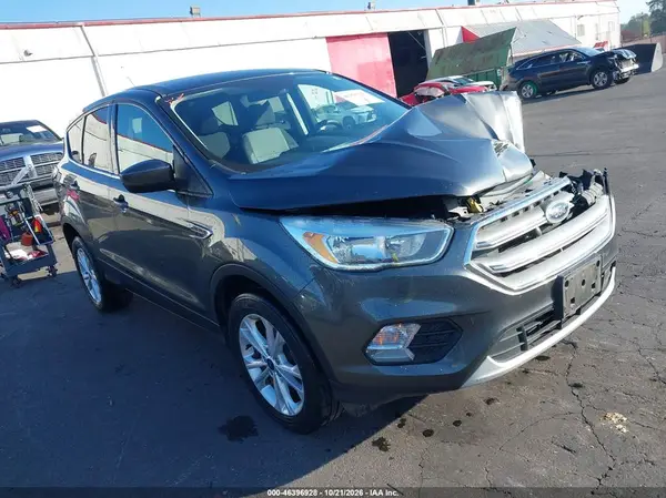 1FMCU0GD4HUA54721 2017 FORD ESCAPE - Image 1