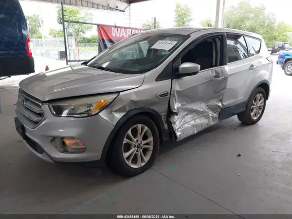1FMCU0GD4HUA74239 2017 FORD ESCAPE - Image 2