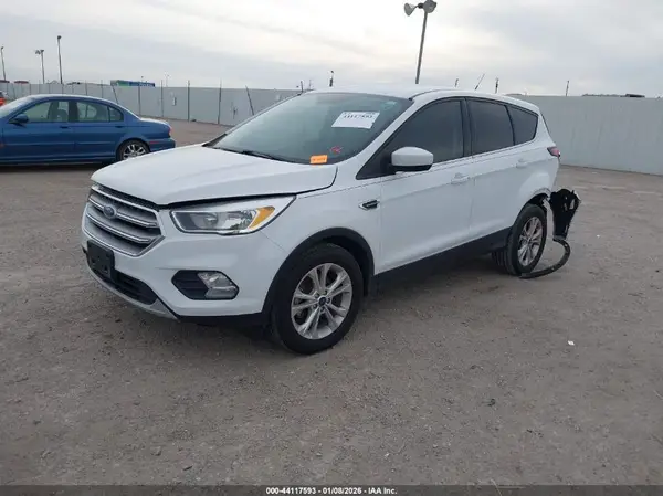 1FMCU0GD4HUB02024 2017 FORD ESCAPE - Image 2