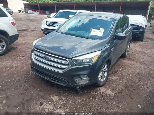 1FMCU0GD4HUB12309 2017 FORD ESCAPE - Image 2