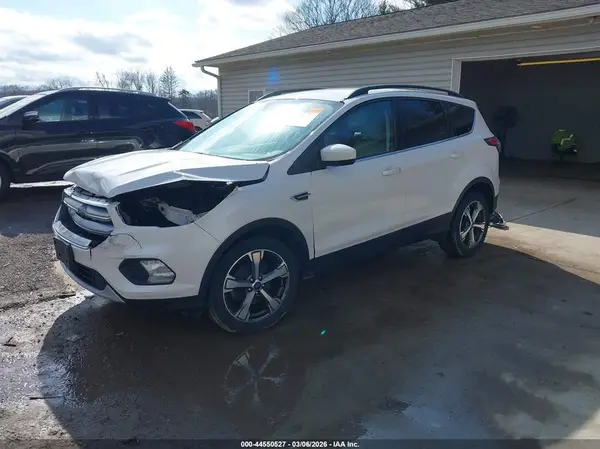 1FMCU0GD4HUB13623 2017 FORD ESCAPE - Image 2