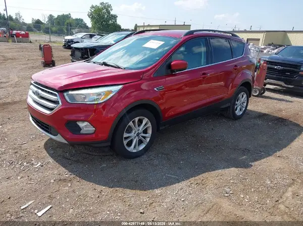 1FMCU0GD4HUB16618 2017 FORD ESCAPE - Image 2
