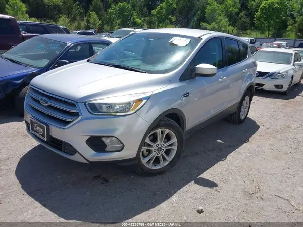 1FMCU0GD4HUB29160 2017 FORD ESCAPE - Image 2