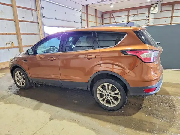 1FMCU0GD4HUB76706 2017 FORD ESCAPE - Image 2