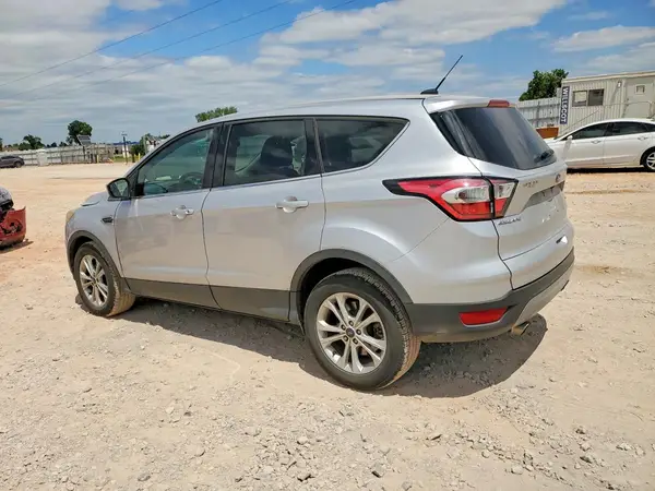 1FMCU0GD4HUB79427 2017 FORD ESCAPE - Image 2