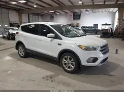 1FMCU0GD4HUB85809 2017 FORD ESCAPE