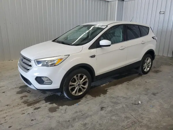 1FMCU0GD4HUB94686 2017 FORD ESCAPE - Image 1