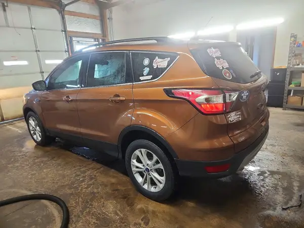 1FMCU0GD4HUB99838 2017 FORD ESCAPE - Image 2
