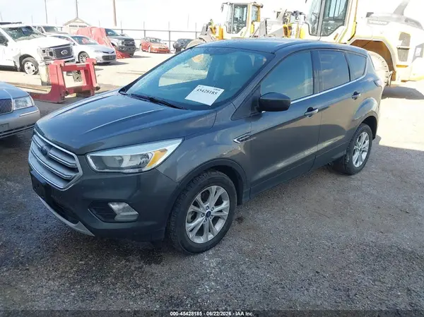 1FMCU0GD4HUC10160 2017 FORD ESCAPE - Image 2