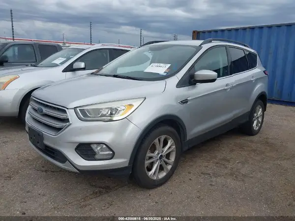 1FMCU0GD4HUC12006 2017 FORD ESCAPE - Image 2