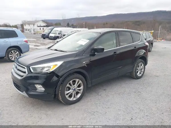 1FMCU0GD4HUC12085 2017 FORD ESCAPE - Image 2