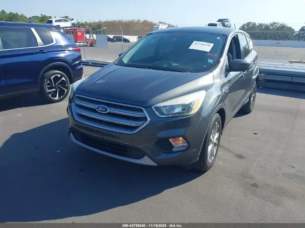 1FMCU0GD4HUC19229 2017 FORD ESCAPE - Image 2