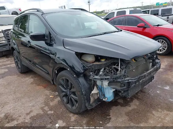 1FMCU0GD4HUC37911 2017 FORD ESCAPE - Image 1