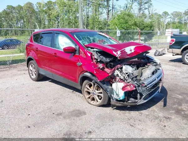 1FMCU0GD4HUC60475 2017 FORD ESCAPE - Image 1