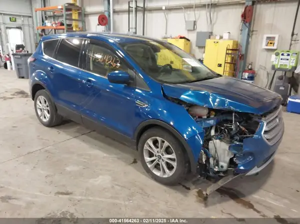 1FMCU0GD4HUC63733 2017 FORD ESCAPE - Image 1