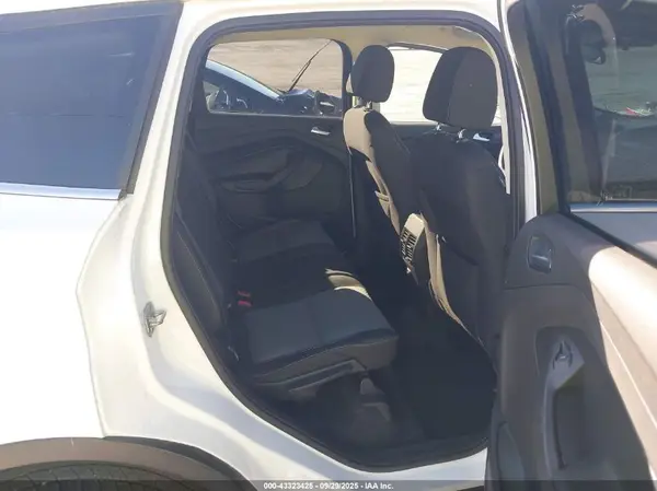 1FMCU0GD4HUC80077 2017 FORD ESCAPE - Image 8