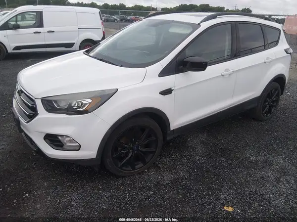1FMCU0GD4HUC85781 2017 FORD ESCAPE - Image 2