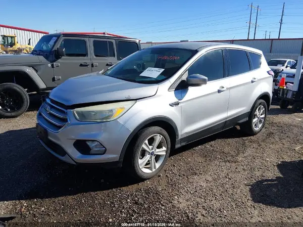 1FMCU0GD4HUD27964 2017 FORD ESCAPE - Image 2