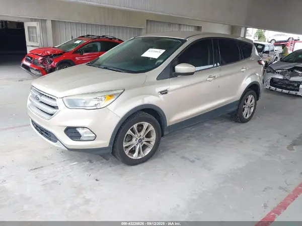 1FMCU0GD4HUD38964 2017 FORD ESCAPE - Image 2