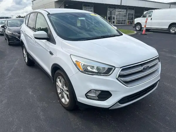 1FMCU0GD4HUD45476 2017 FORD ESCAPE - Image 2