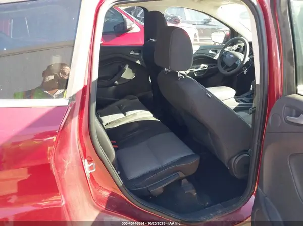 1FMCU0GD4HUD76226 2017 FORD ESCAPE - Image 8