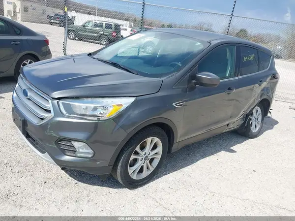 1FMCU0GD4HUF03184 2017 FORD ESCAPE - Image 2