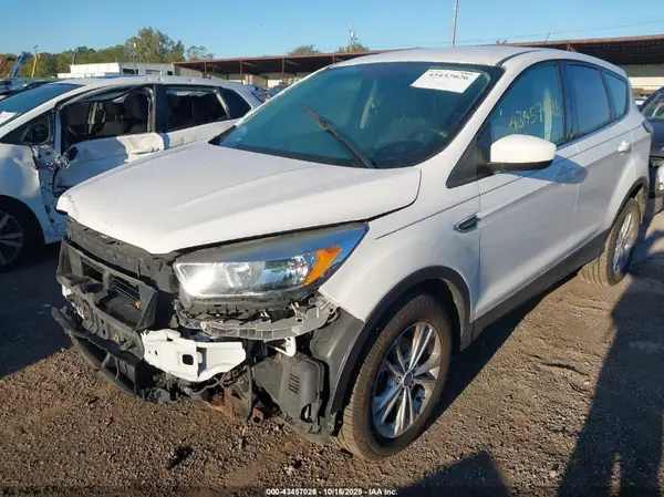1FMCU0GD4HUF06182 2017 FORD ESCAPE - Image 2
