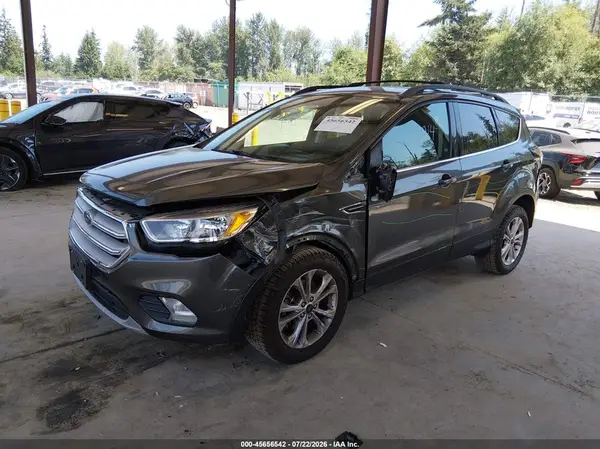 1FMCU0GD4JUA13995 2018 FORD ESCAPE - Image 2