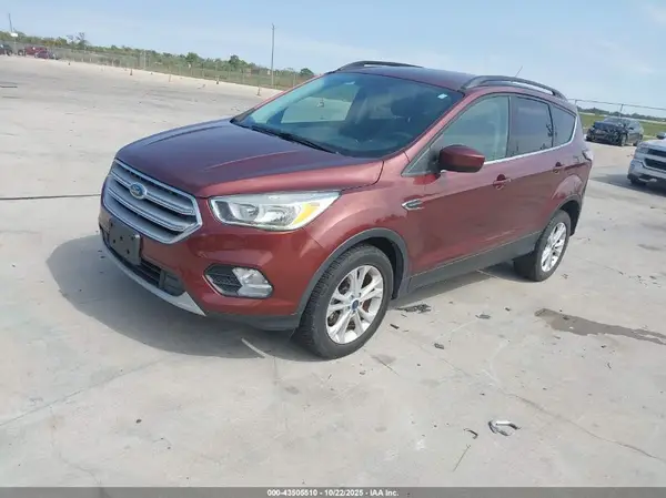 1FMCU0GD4JUA42901 2018 FORD ESCAPE - Image 2