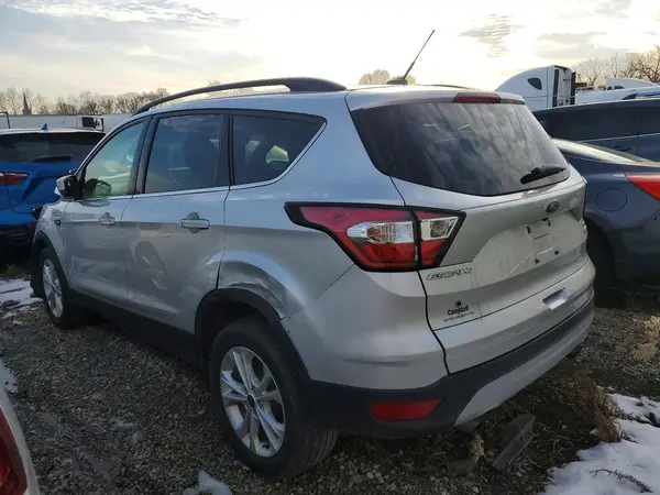 1FMCU0GD4JUA63330 2018 FORD ESCAPE - Image 2