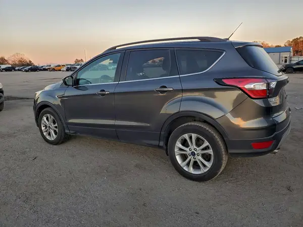 1FMCU0GD4JUA63926 2018 FORD ESCAPE - Image 2